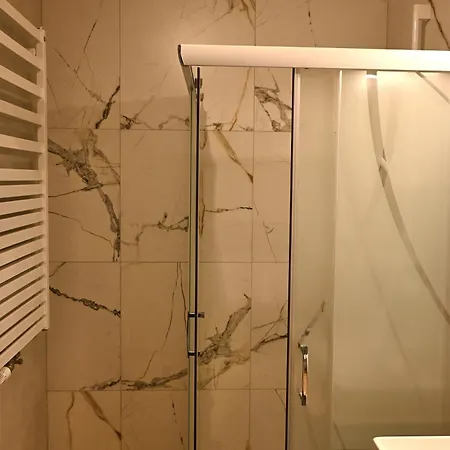 Garnizon 5 Pietro Appartement *